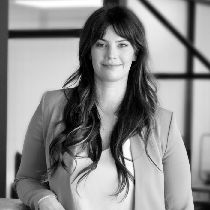 Kim Vallin Headshot
